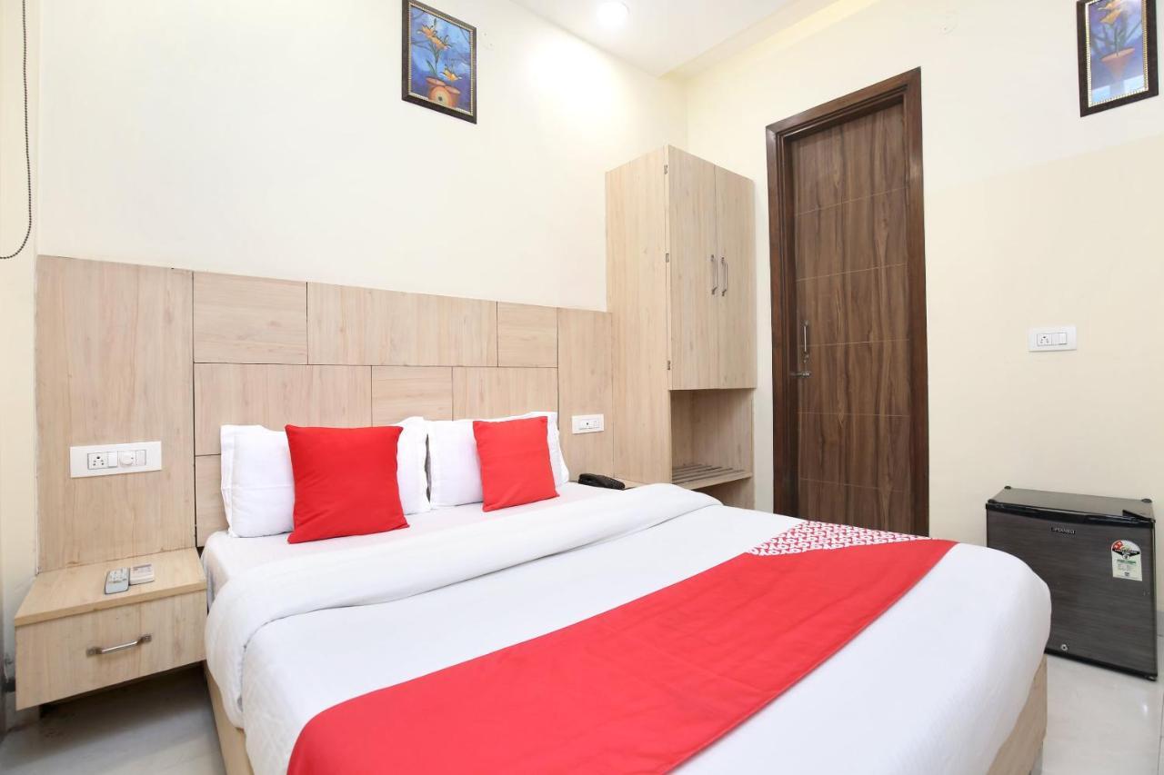 Capital O 8510 Welcome Inn Amritsar Exterior foto