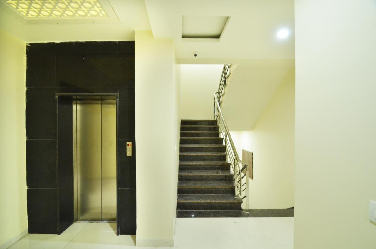 Capital O 8510 Welcome Inn Amritsar Exterior foto